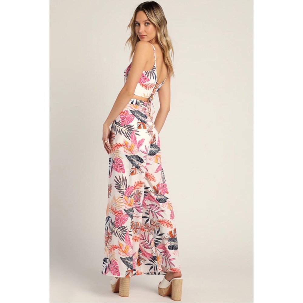 LULUS Side Slit Floral Wide Leg Pants Size M - Picture 3 of 10